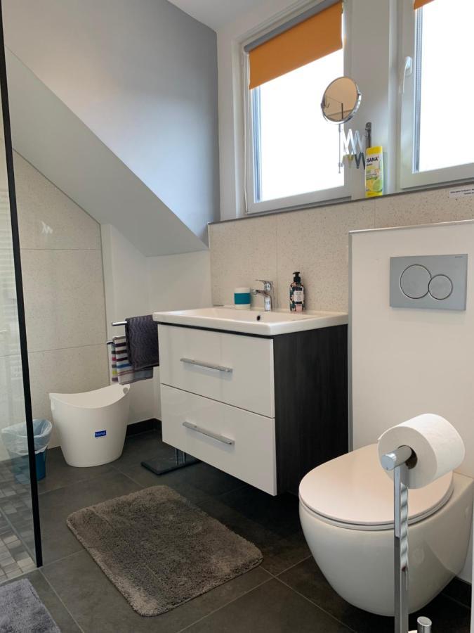 Ferienwohnung Sunny - Moderne Ferienwohnung Im Gruenen In Saarbruecken-West المظهر الخارجي الصورة