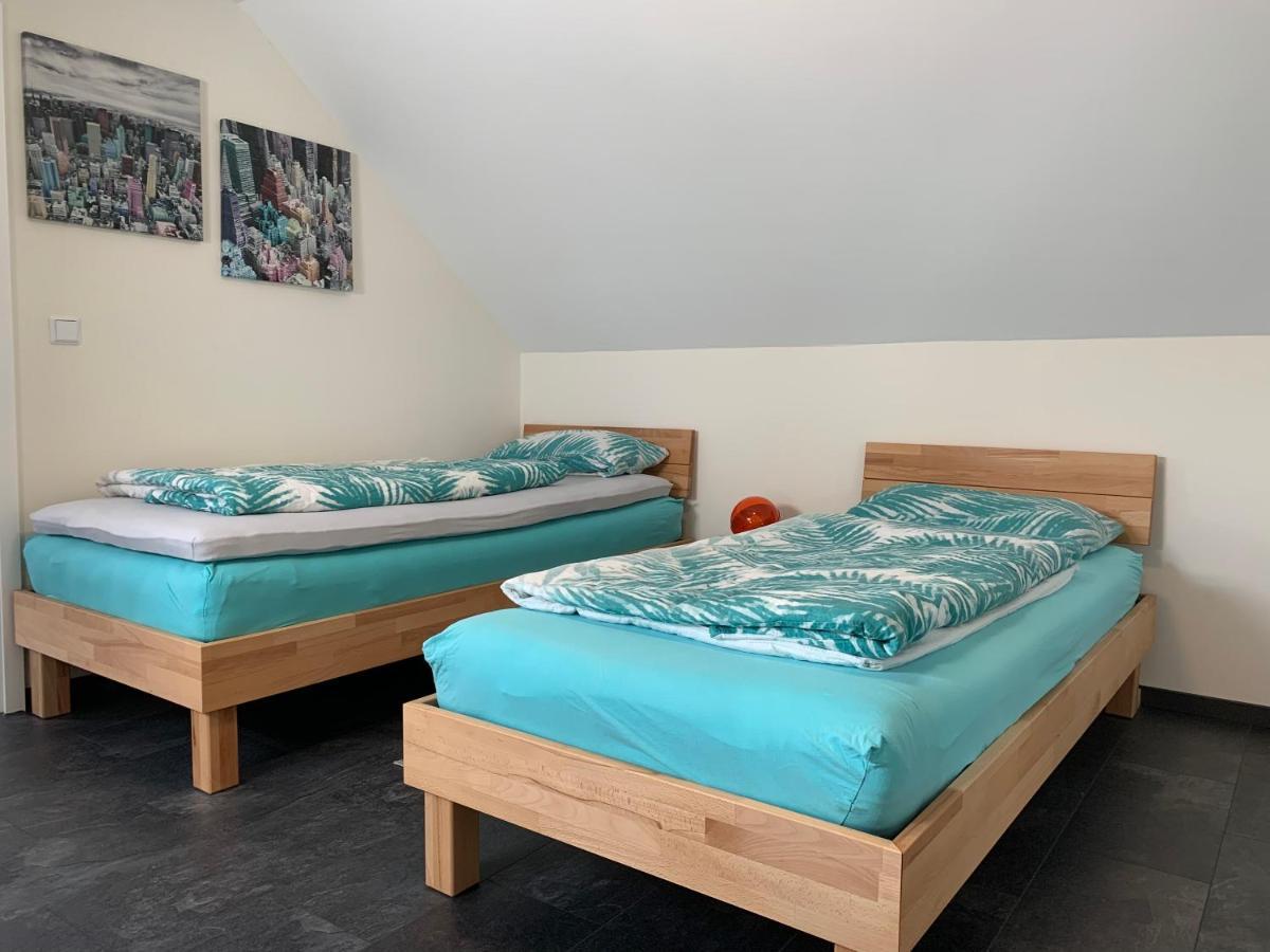 Ferienwohnung Sunny - Moderne Ferienwohnung Im Gruenen In Saarbruecken-West المظهر الخارجي الصورة